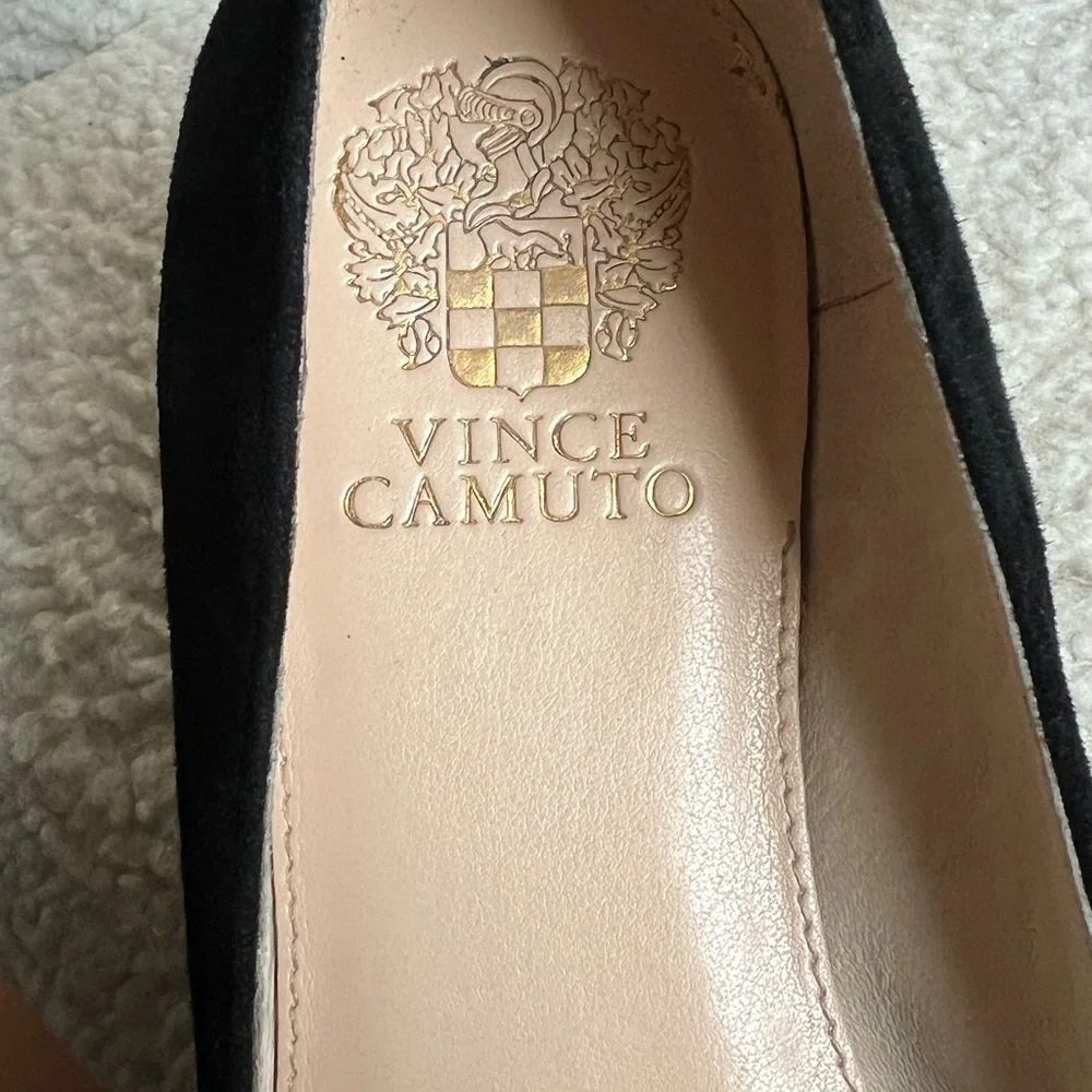 Vince Camuto long strap flats - Picture 4 of 9